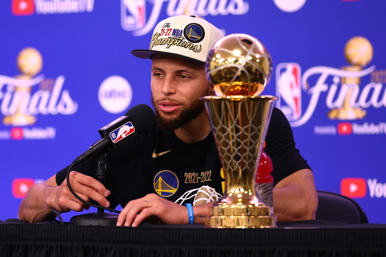 Stephen Curry of the Golden State Warriors speaks to the media.